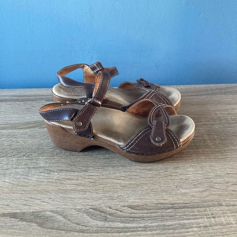 Dansko Womens Sandals EUR 37 US women’s 6 Brown Leather Shoes Sara Waxy